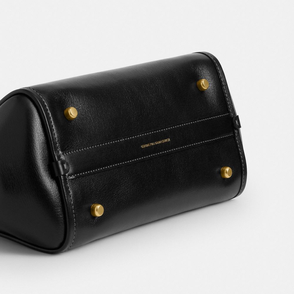 Buy Now Turnlock Tote Bag 22 | Bags | Coach