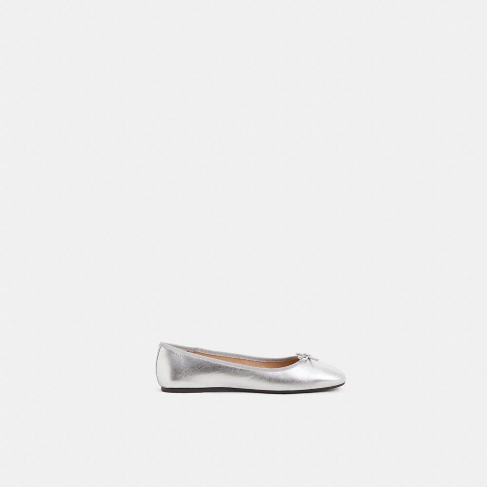 Coach Restored Abigail Flat