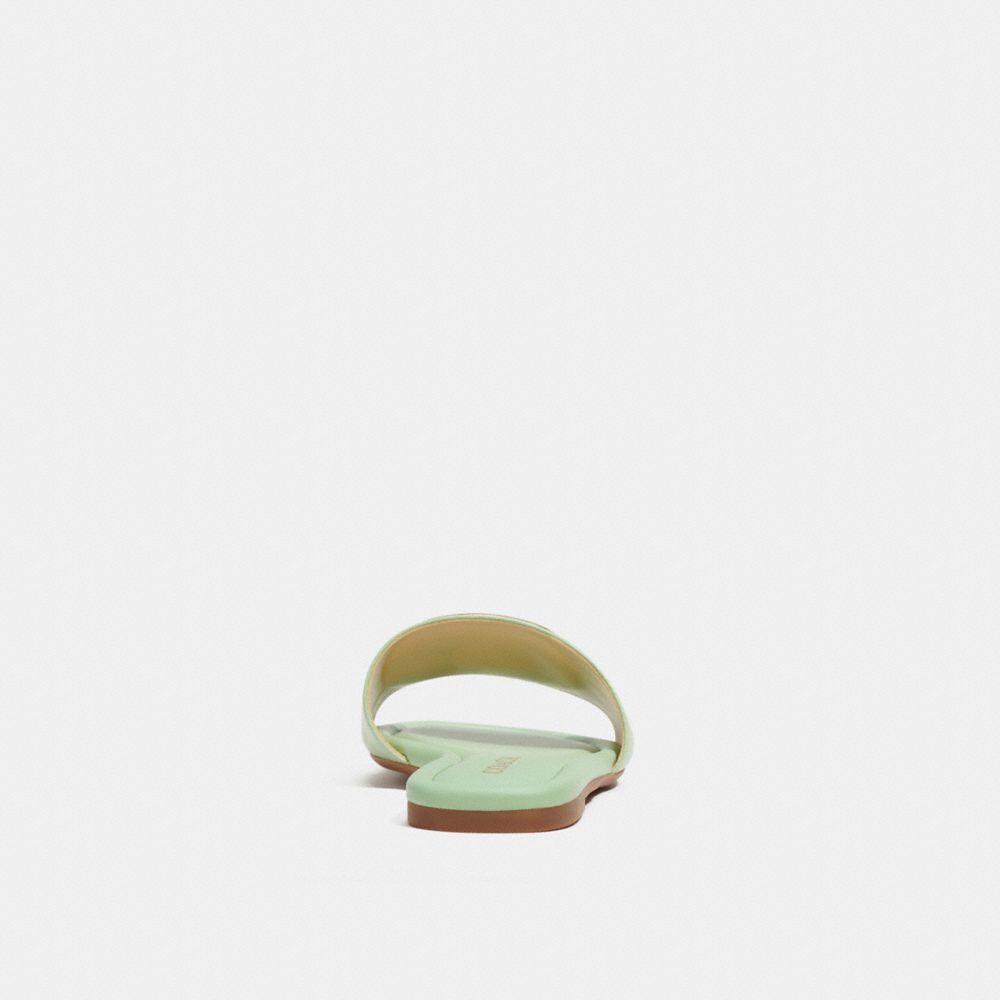 Evy Sandal