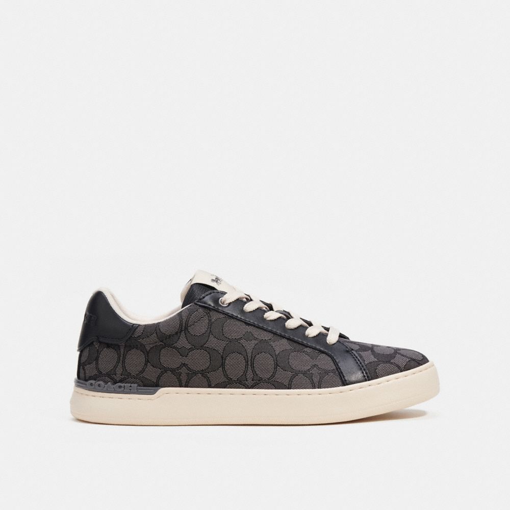 Clip Low Top Sneaker