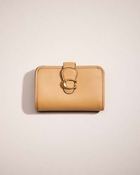 COACH®,RESTORED TABBY MEDIUM WALLET,Polished Pebble Leather,Mini,Brass/Toffee,Front View