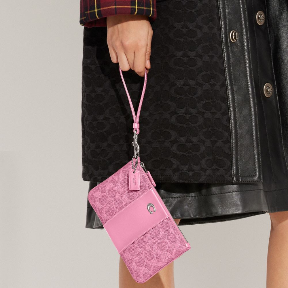 COACH®,スモール リストレット・シグネチャー キャンバス,ポーチ＆小物入れ,