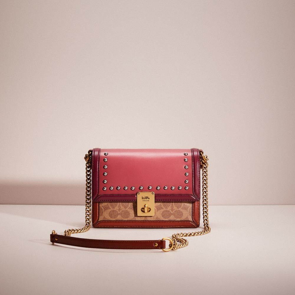 Coach hutton belt bag best sale in colorblock