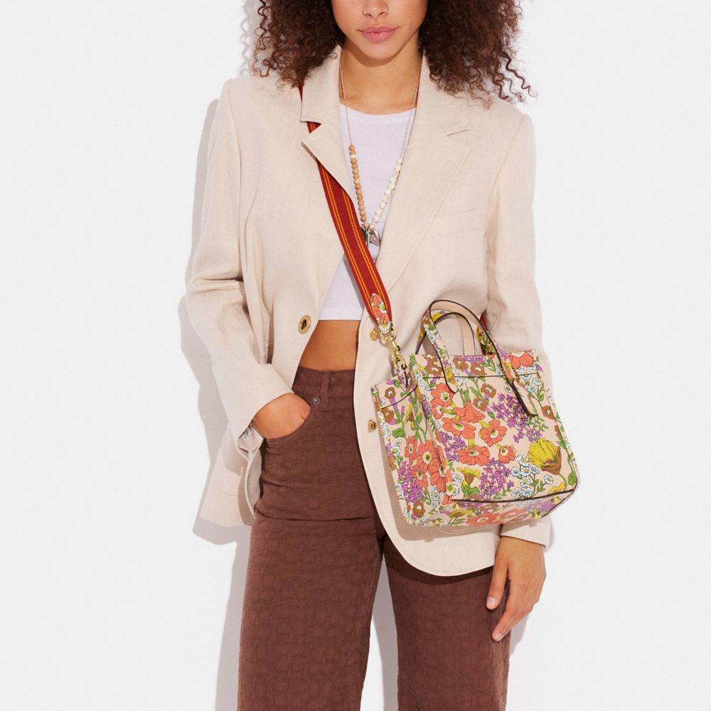 【新品】　COACH トートバッグ　フローラル カーゴ トート バッグ・フローラル プリント | COACH/コーチ