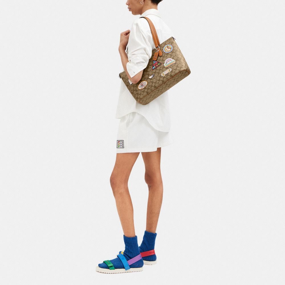 COACH®,Gallery Tote Bag In Signature Canvas With Patches,,Detail View