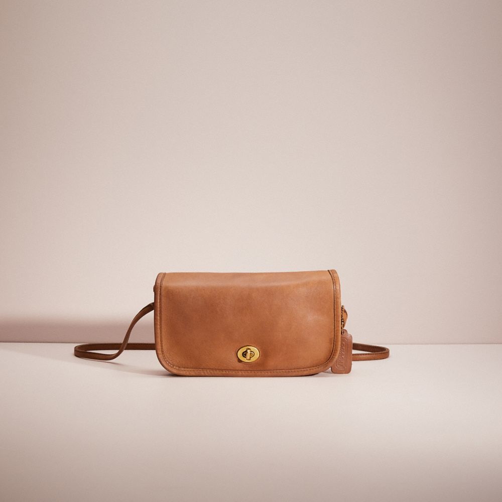 Dinky crossbody 2025 in glovetanned leather