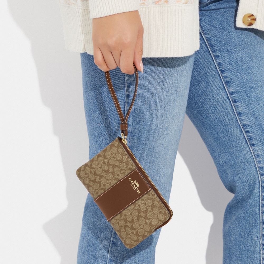 COACH® Outlet | Corner Zip Wristlet In Signature Canvas