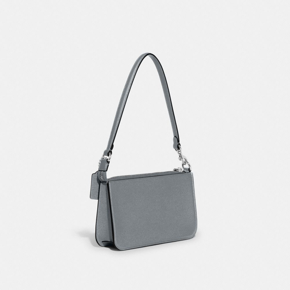 COACH®,SAC POCHETTE AVEC TOILE SIGNATURE,Cuir Cross-grain,Bleu gris,Angle View