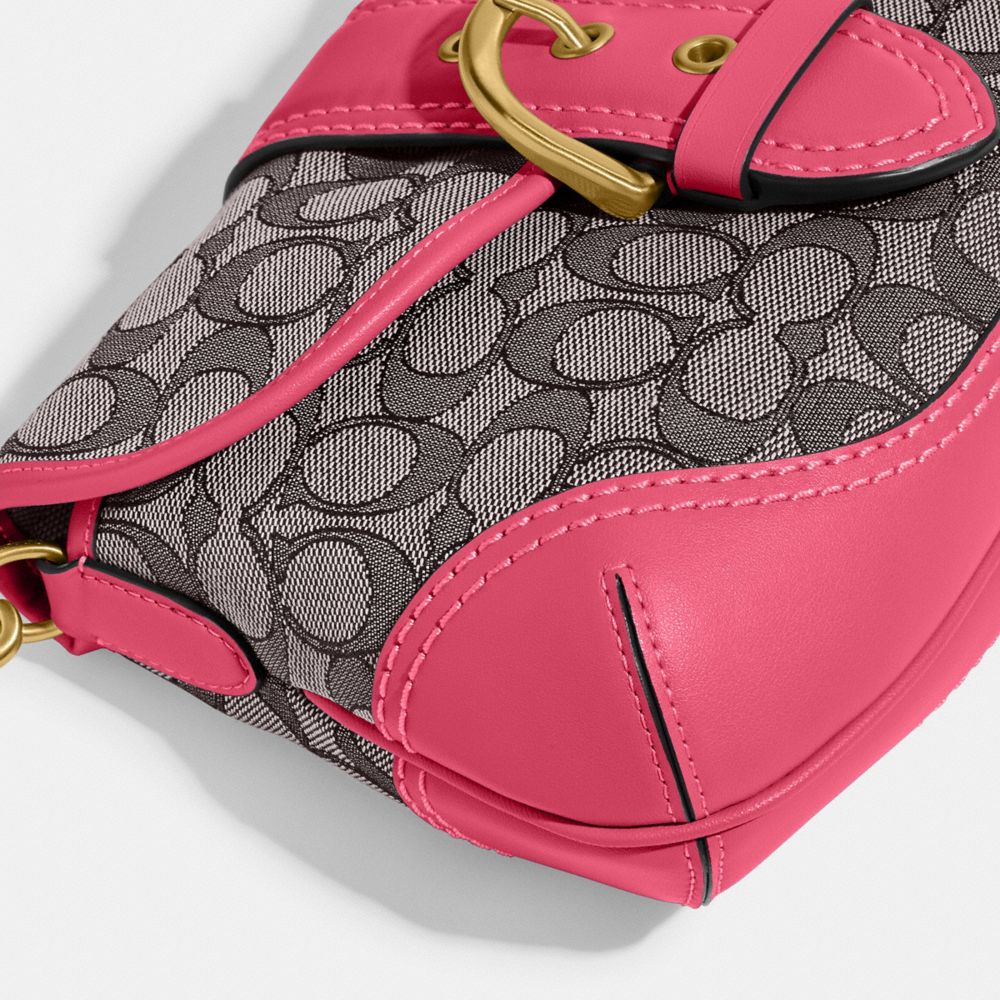 美品 COACH アクセサリーポーチ ソーホー キャンバス シグネチャー ピンク COACH コーチ ソーホー シグネチャー アクセサリーポーチ ピンク