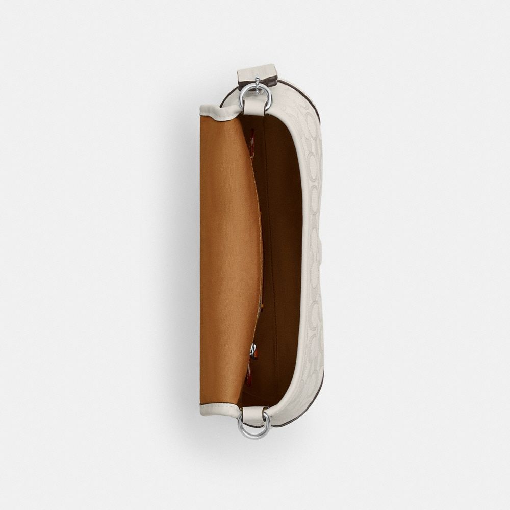 COACH®,SAC SOHO EN JACQUARD SIGNATURE,Jacquard,Or Patiné Clair/Craie Nuage,Inside View,Top View