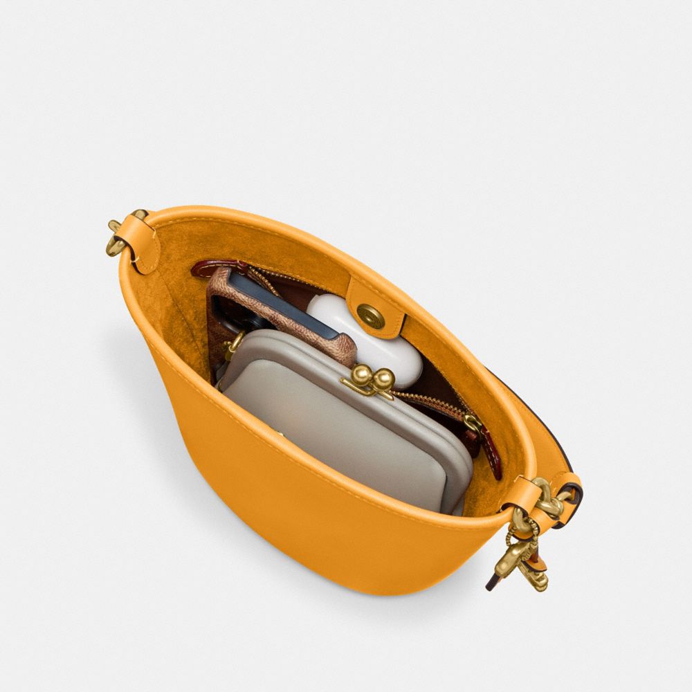 COACH®,ダコタ バケット バッグ 16・ブレイド,ショルダーバッグ,ﾌﾞﾗｽ/ﾙｰｼﾞｭ