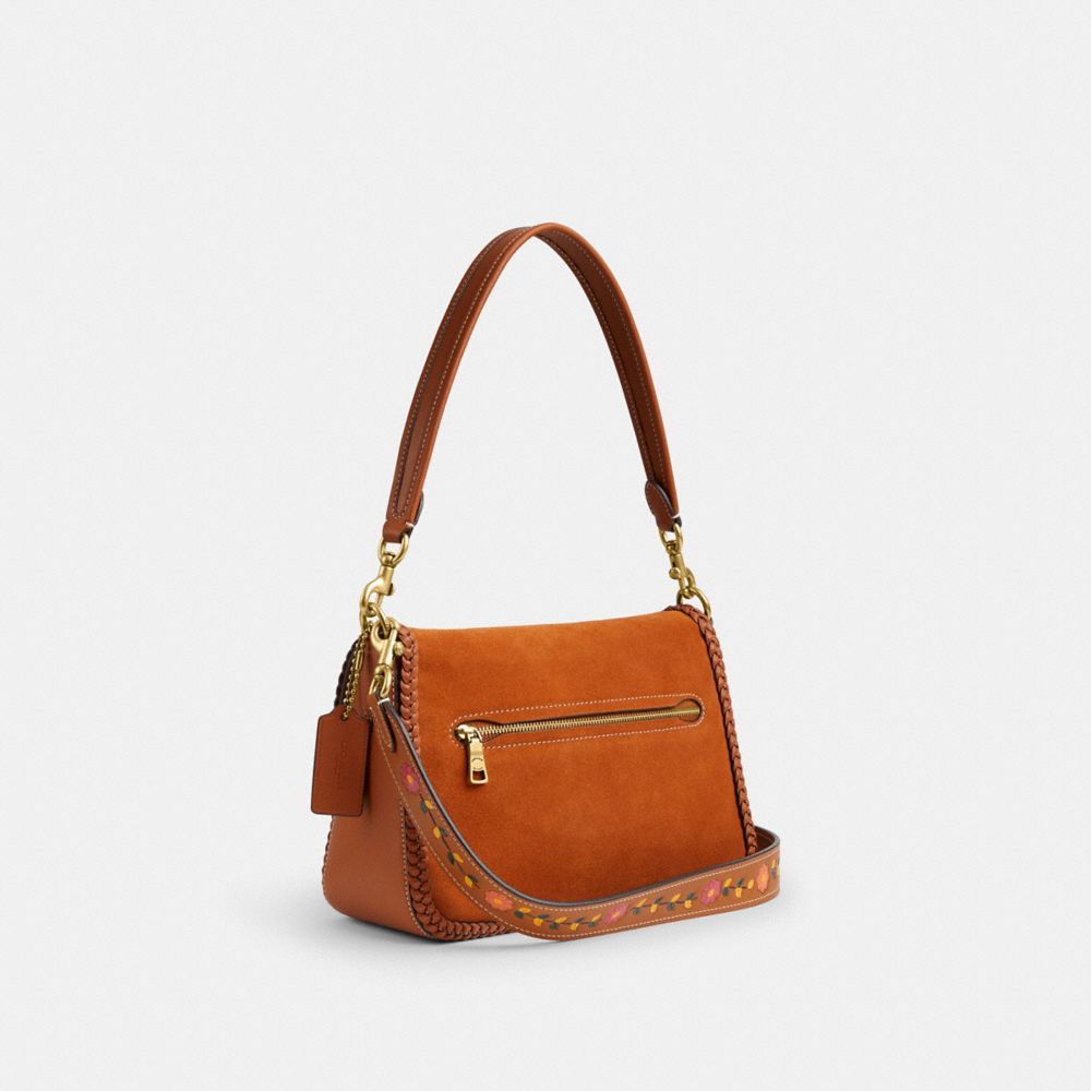 COACH®,SAC PORTÉ-ÉPAULE DOUX TABBY AVEC TRESSE,Cuir/daim,Laiton/Ambre polie,Angle View
