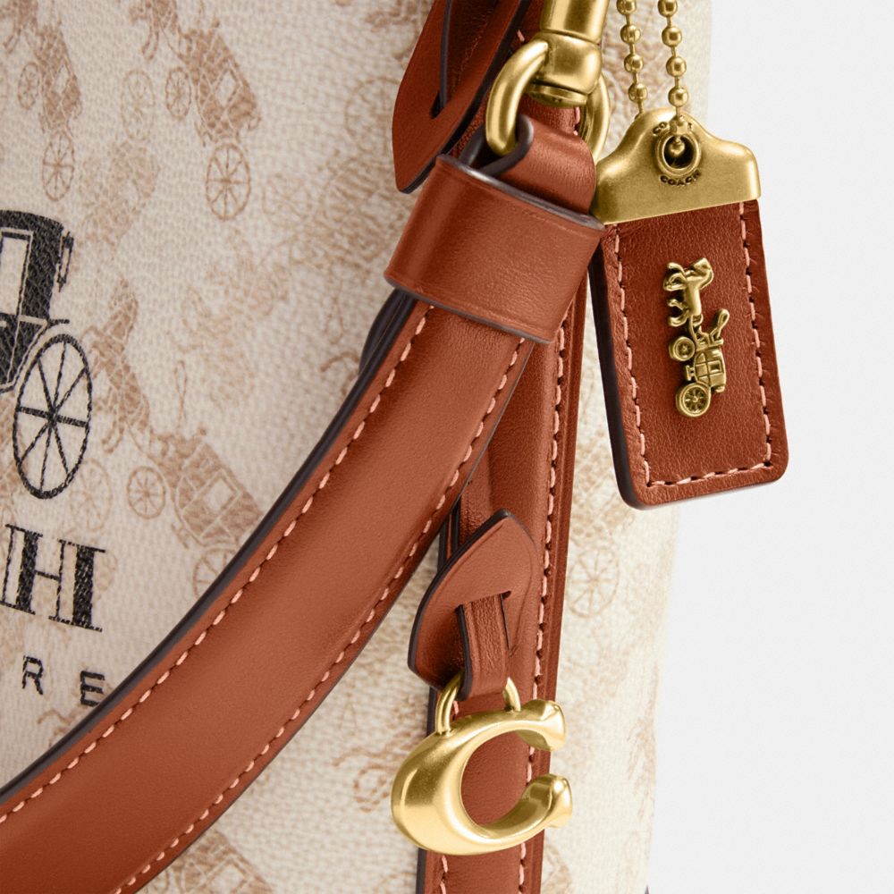 coach ダコタ バケット バッグ 16　コーチ　ショルダーバッグコーチ