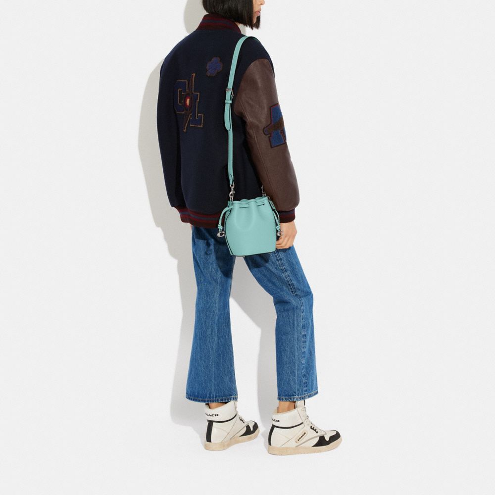 コーチ カミラ バケットバッグ 新品 巾着型ポーチ 公式】COACH – コーチ | カミラ バケット バッグ