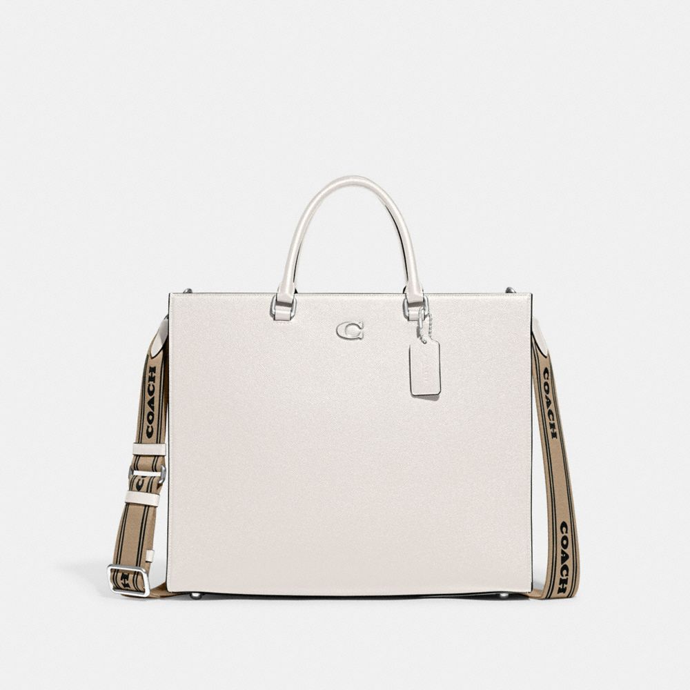 COACH®,CABAS 40 AVEC TOILE SIGNATURE,Cuir Cross-grain,Craie,Front View