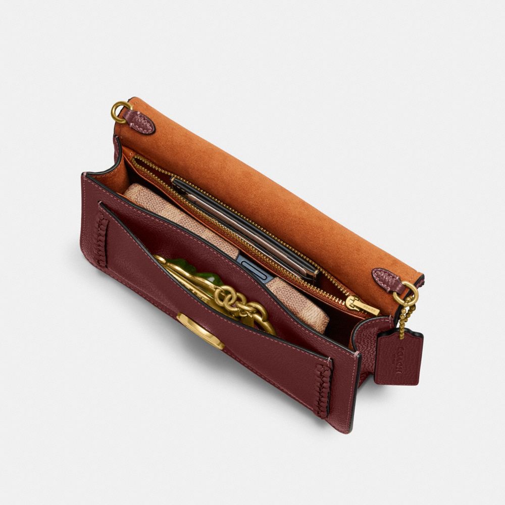 COACH®,POCHETTE TABBY À CHAÎNE AVEC ÉLÉMENT TRESSÉ,Cuir galet poli,Laiton/Bouton d’or,Inside View, Top View