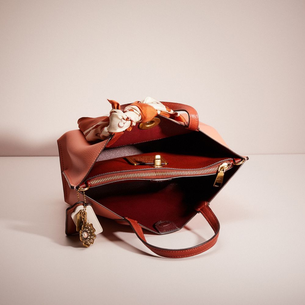 Upcrafted Willow Tote 24 In Colorblock