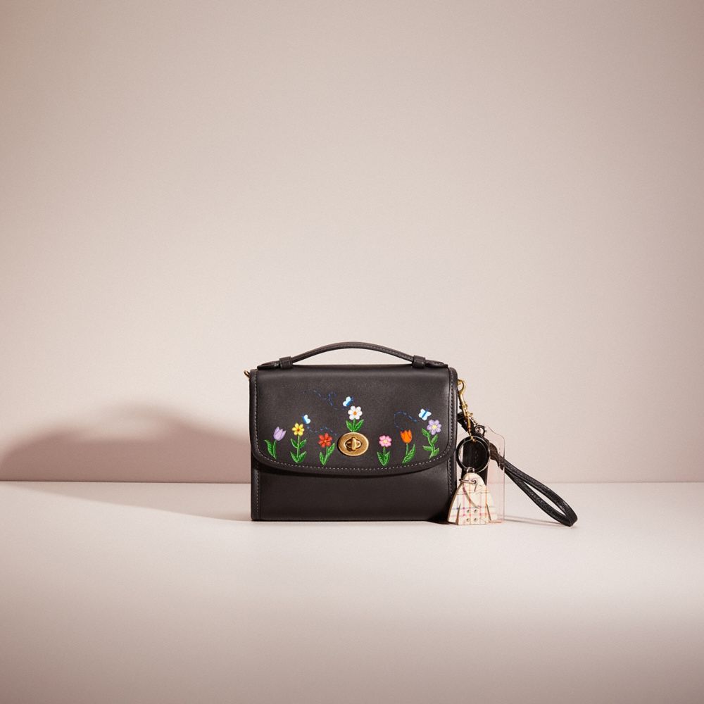 Upcrafted Kip Turnlock Crossbody