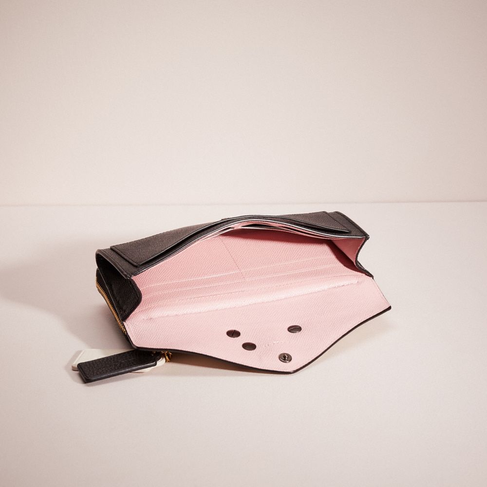 Upcrafted Crossbody Bag Creation