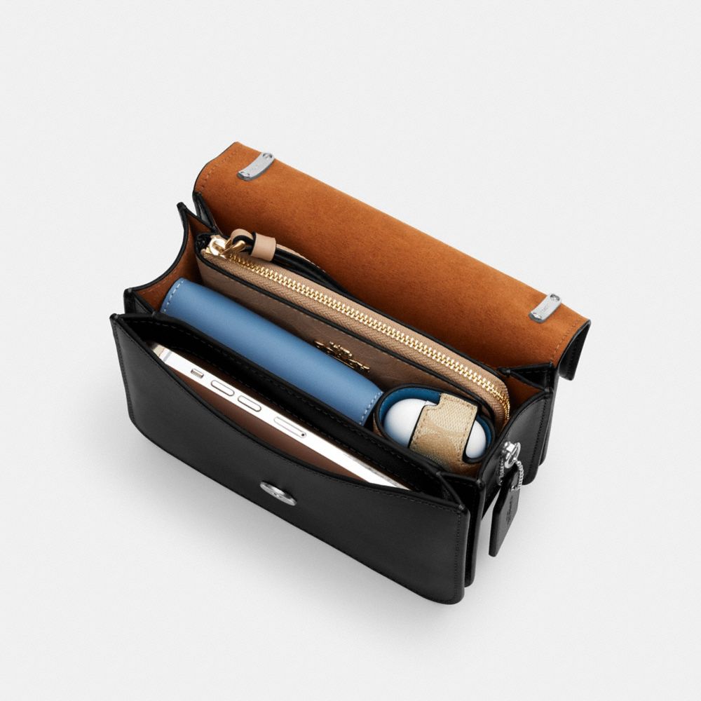 COACH®,モーガン スクエア クロスボディ・ブロックド シグネチャー キャンバス,斜め掛け&ボディバッグ,ﾗｲﾄ ｶｰｷ ﾏﾙﾁ