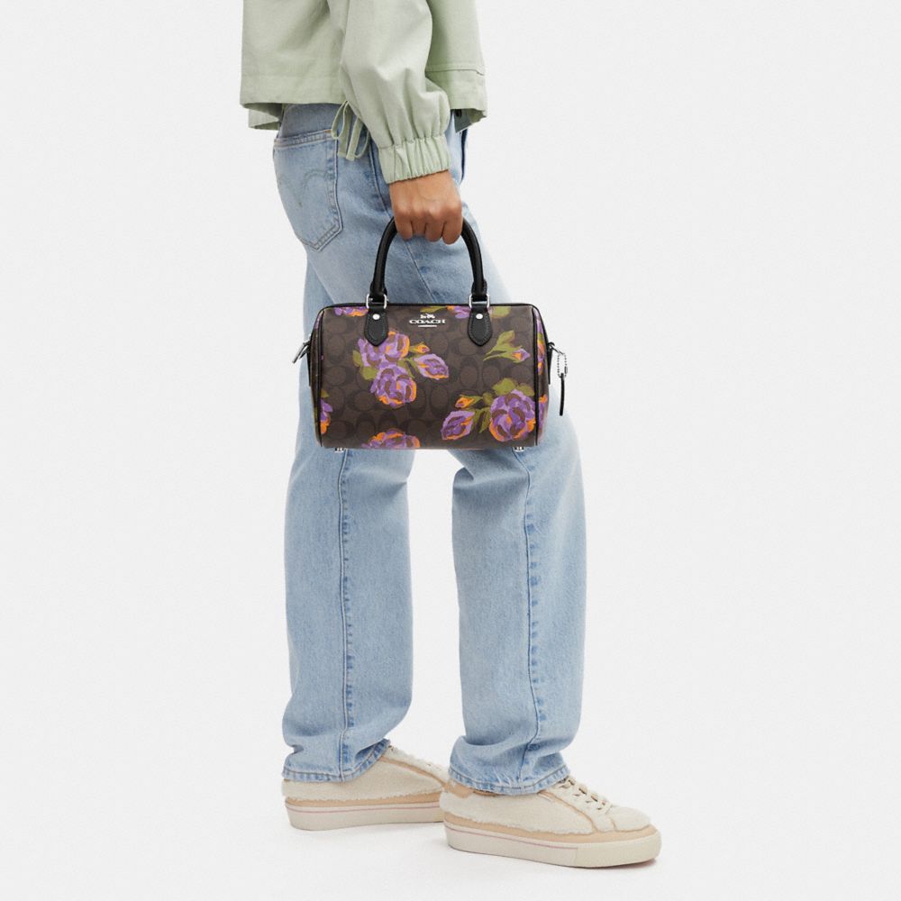 COACH®,SATCHEL ROWAN EN TOILE SIGNATURE À IMPRIMÉ ROSE,Sv/Brun/Iris multi,Detail View