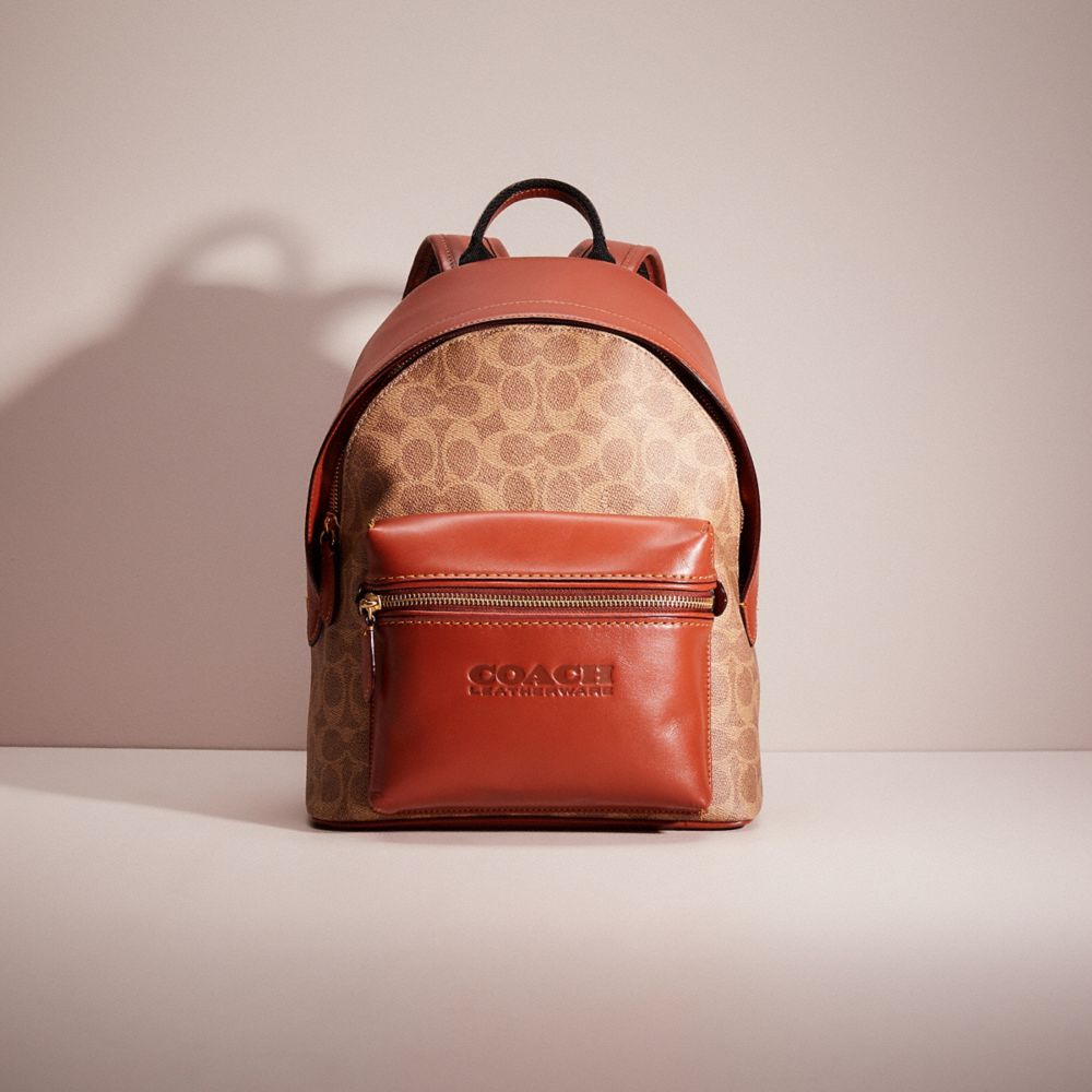COACH®,RESTORED CHARTER BACKPACK 18 IN COLORBLOCK SIGNATURE CANVAS,Nappa leather,Small,Brass/Tan Brick Red Multi,Front View