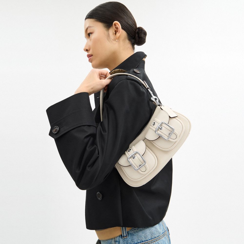 COACH®,Ashton Bag,Leather,Shoulder Bag,Silver Metal,Day Party,,Detail View