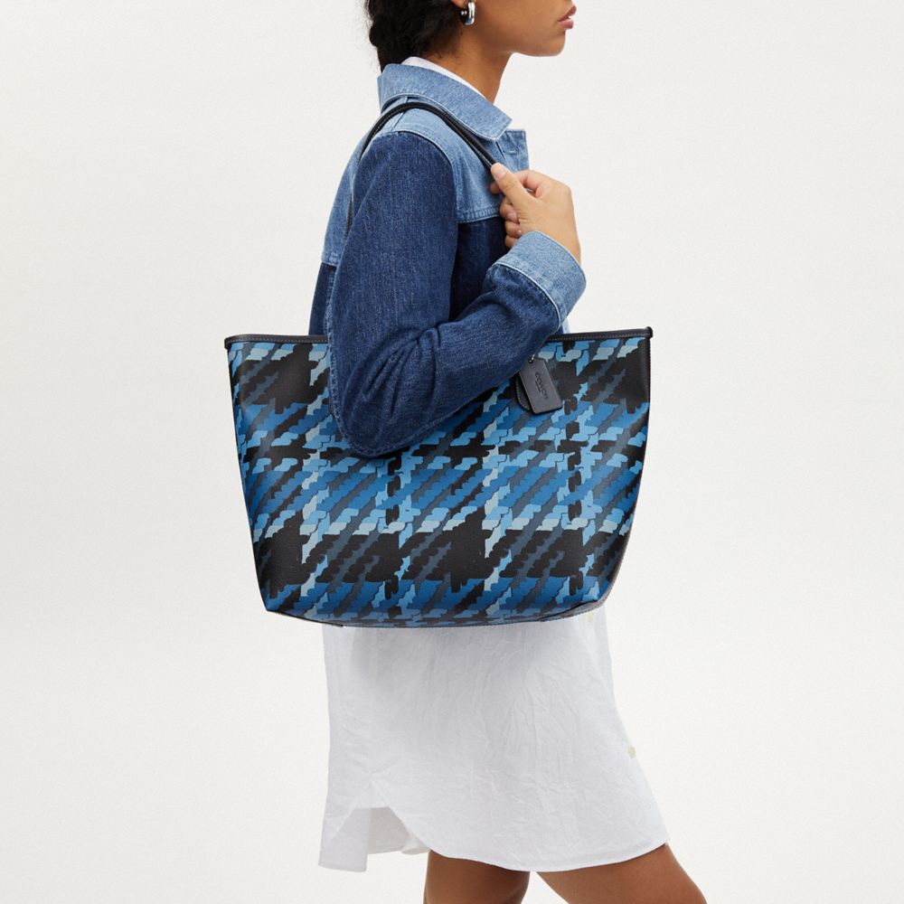 COACH レモンプリントのシティトートバッグ オンライン限定】カーゴ トート バッグ 20・レオパード