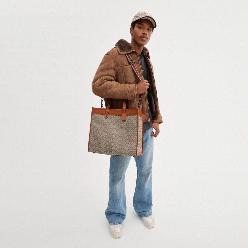 Coach Field 22 tote bag - Realry: Your Fashion Search Engine