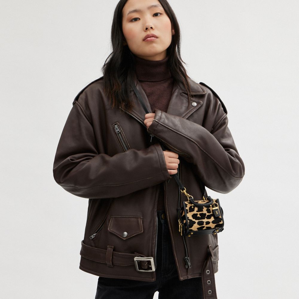 COACH®,ROGUE 12 EN CUIR DE VEAU À POIL LONG AVEC IMPRIMÉ LÉOPARD,cuir avec poils,Laiton/Léopard,Detail View