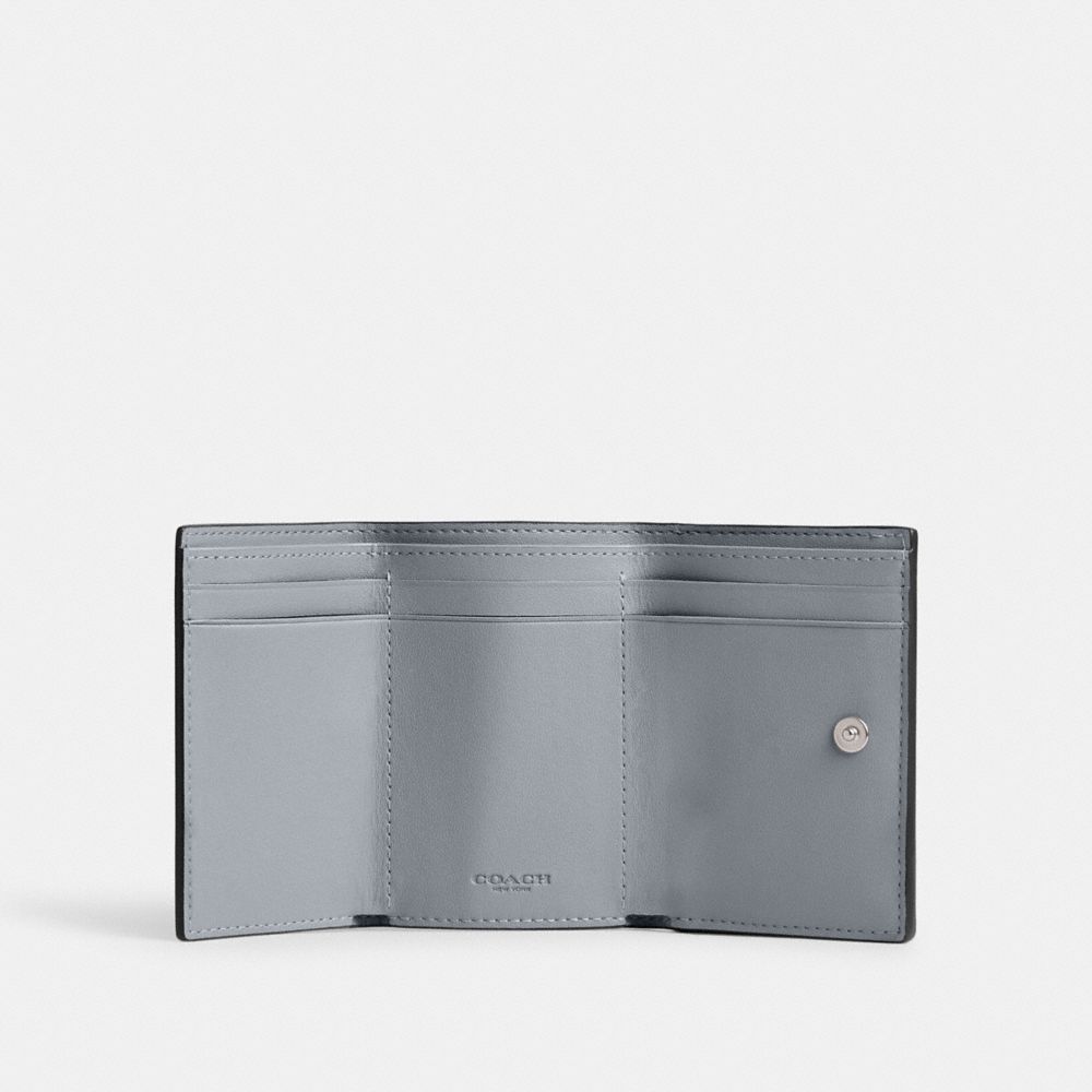 Silver coach online wallet