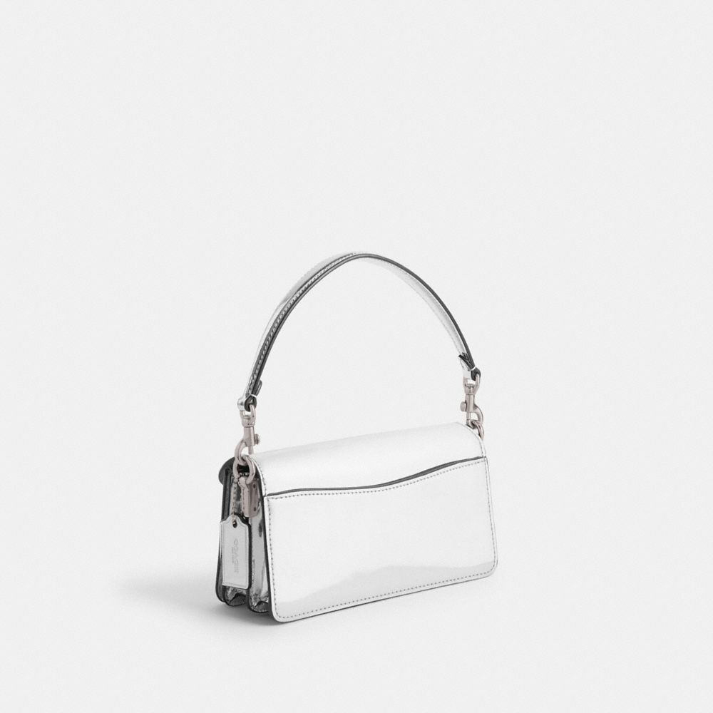 COACH®,TABBY SHOULDER BAG 20,Cuir métallisé,Lh/Argent,Angle View