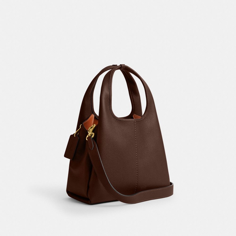 COACH®,SAC ÉPAULE LANA 23,Cuir galet raffiné,Laiton/Érable,Angle View