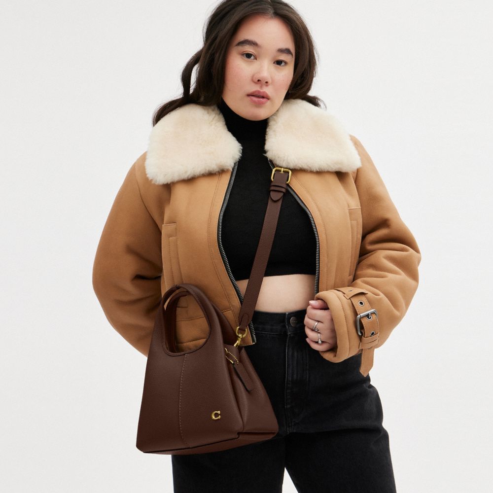 COACH®,SAC ÉPAULE LANA 23,Cuir galet raffiné,Laiton/Érable