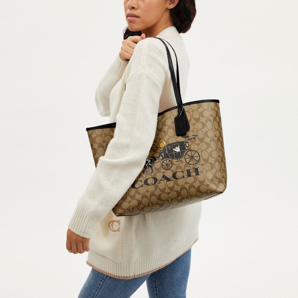 完売♪ 日本未発売!!COACH 秋冬新作 City Tote In Signature Canvas