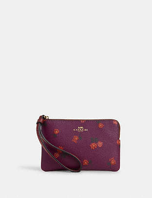 COACH®,CORNER ZIP WRISTLET WITH COUNTRY FLORAL PRINT,Mixed Material,Mini,Gold/Deep Berry Multi,Front View