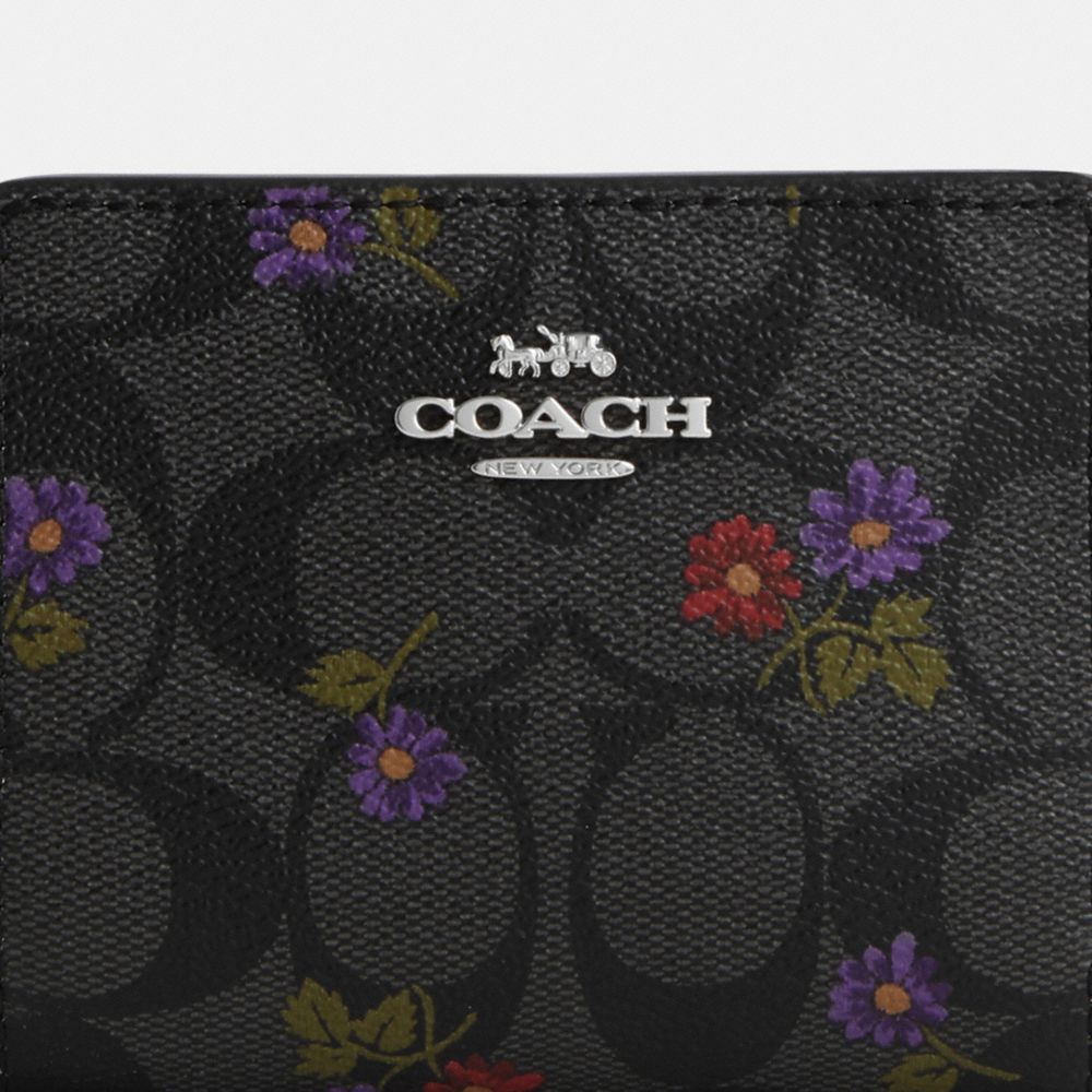 COACH®,SNAP WALLET IN SIGNATURE CANVAS WITH COUNTRY FLORAL PRINT,Signature Canvas,Mini,Silver/Graphite/Deep Berry