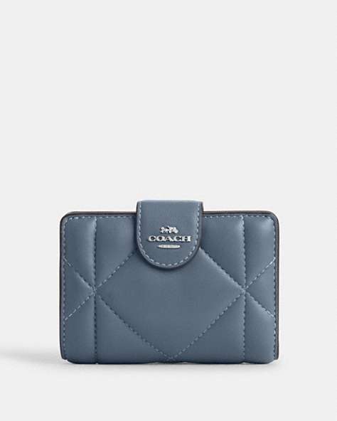COACH®,MEDIUM CORNER ZIP WALLET WITH PUFFY DIAMOND QUILTING,Leather,Mini,Silver/Light Mist,Front View
