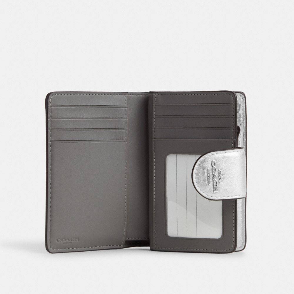 chanel medium zip wallet