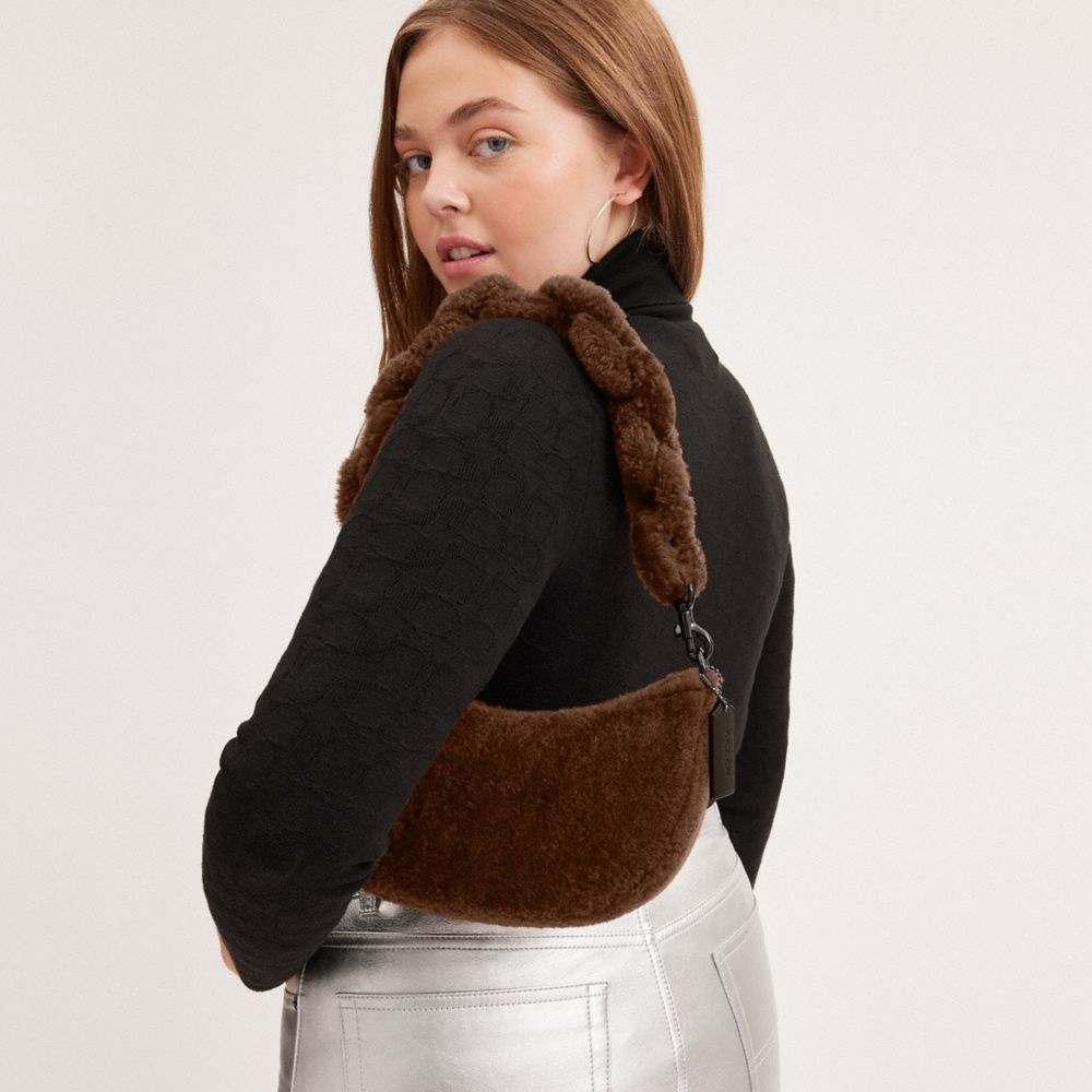 美品✨COACH コーチ　レザー メッセンジャーバッグ　ショルダーバッグ 公式】COACH – コーチ | ミラ ショルダー バッグ