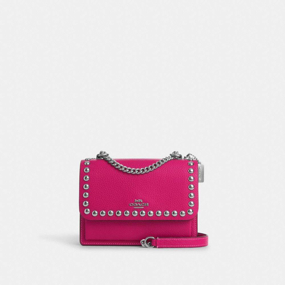 COACH®,MINI PORTÉ-CROISÉ KLARE AVEC RIVETS,Argent/Cerise,Front View