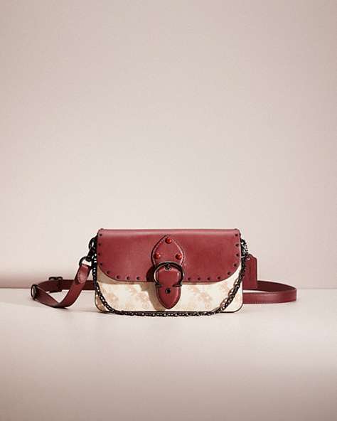 COACH®,RESTORED BEAT CROSSBODY CLUTCH WITH HORSE AND CARRIAGE PRINT,Pewter/Chalk Wine,Front View