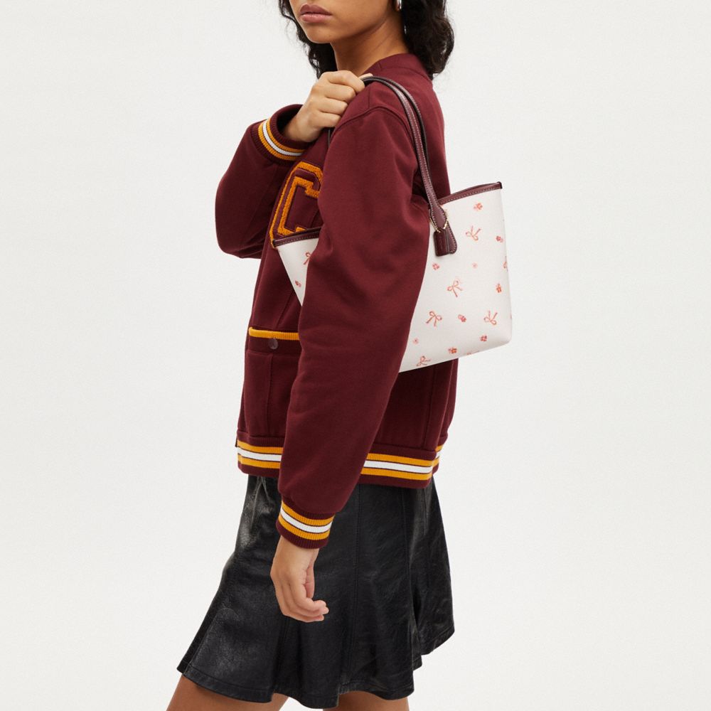 国内即発 COACH リボン ボウ ミニ シティ トート CY736 公式】コーチアウトレット | ミニ シティ トート・ボウ タイ