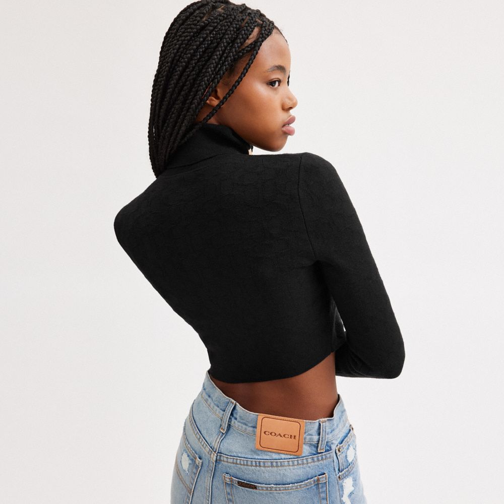 black long sleeve cropped turtleneck