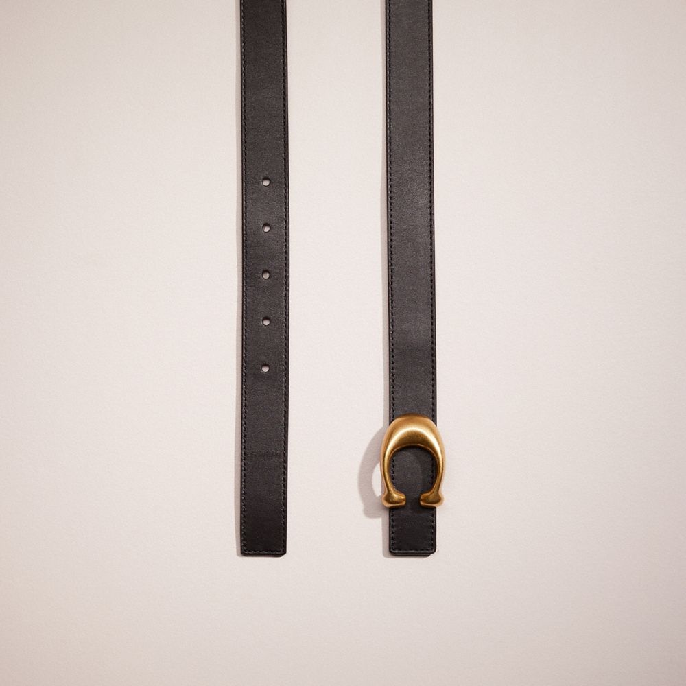 COACH®,Restored C Hardware Reversible Belt, 25 Mm,Standard,Metal,Logo,Reversible,Day Party,Black,Closer View
