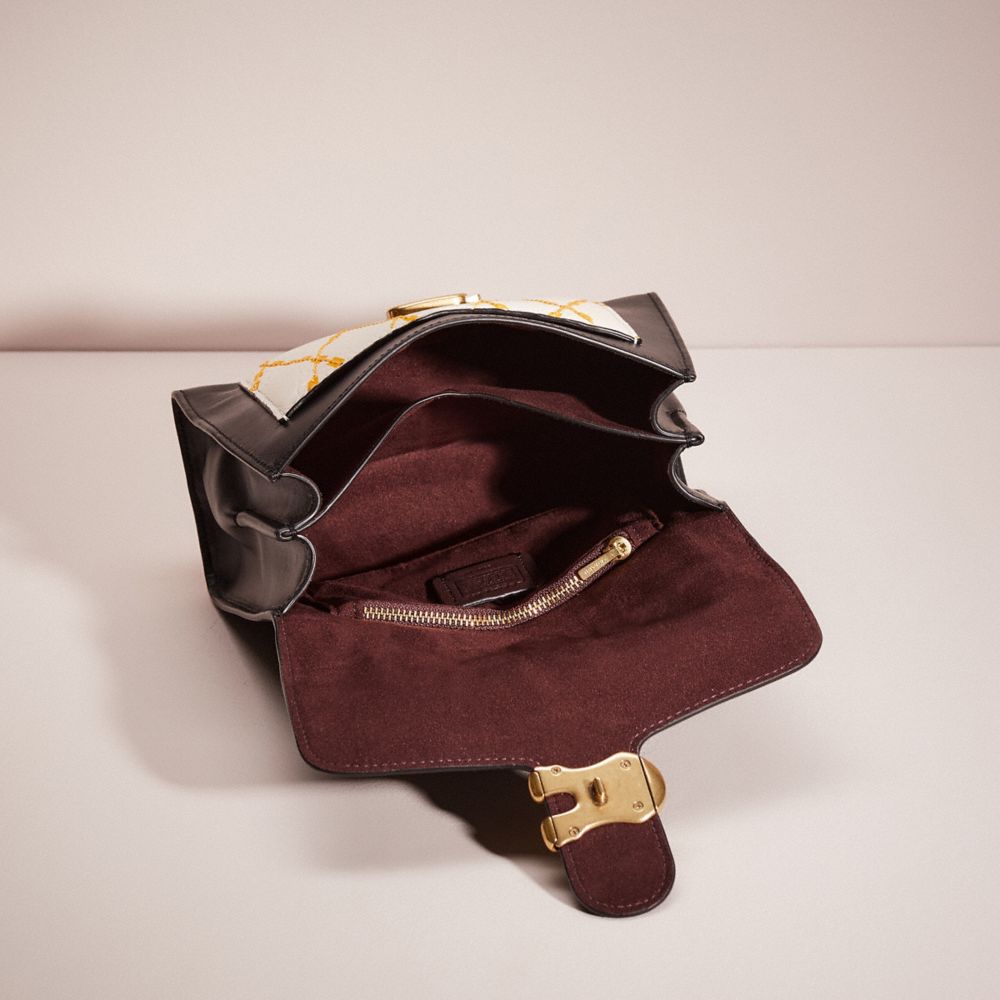 Upcrafted Tabby Top Handle 20