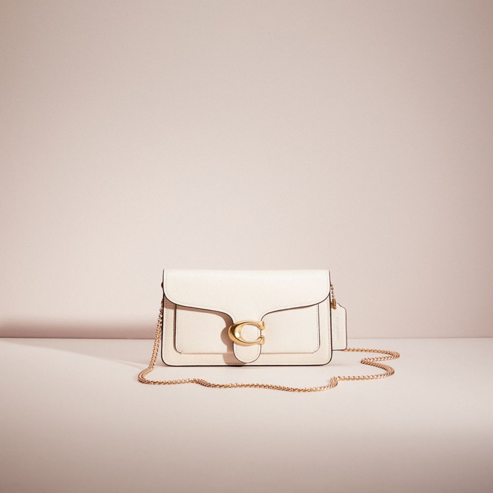 COACH®,RESTORED TABBY CHAIN CLUTCH,Polished Pebble Leather,Mini,Brass/Chalk,Front View