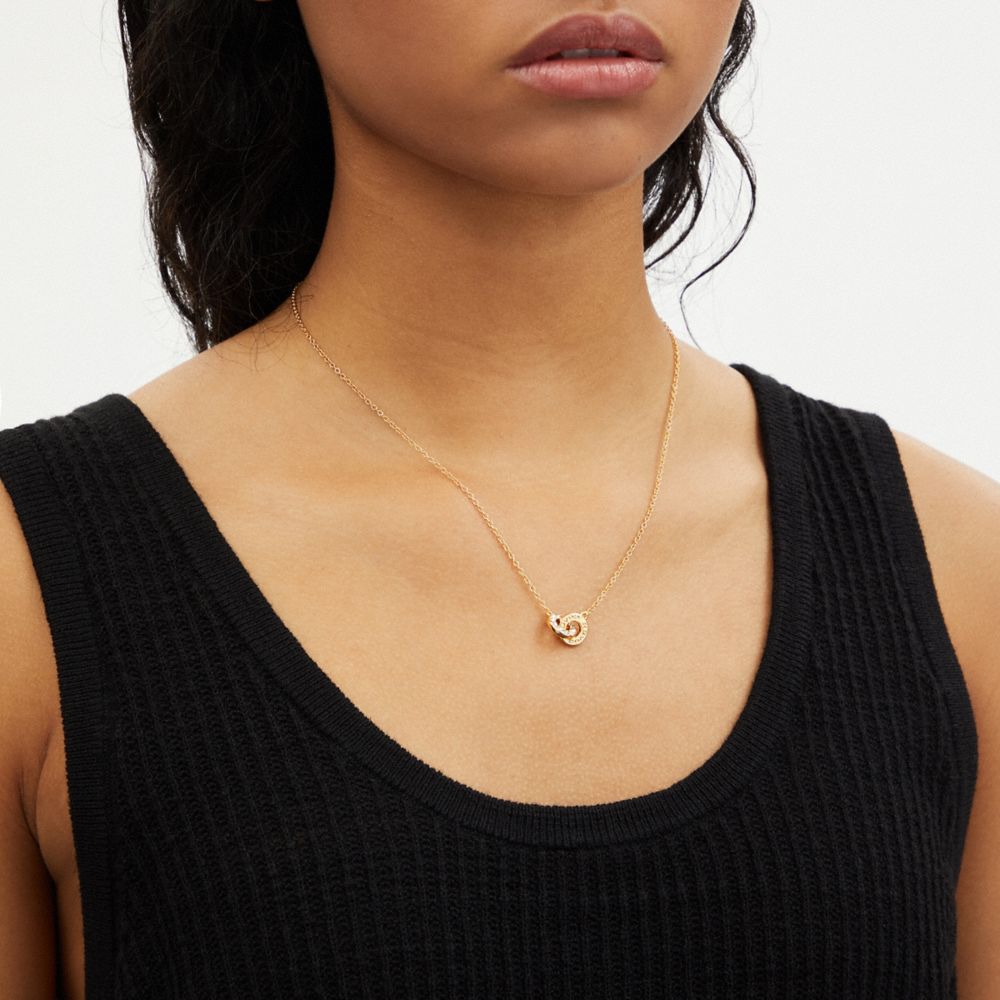 Interlocking open deals circle pendant necklace