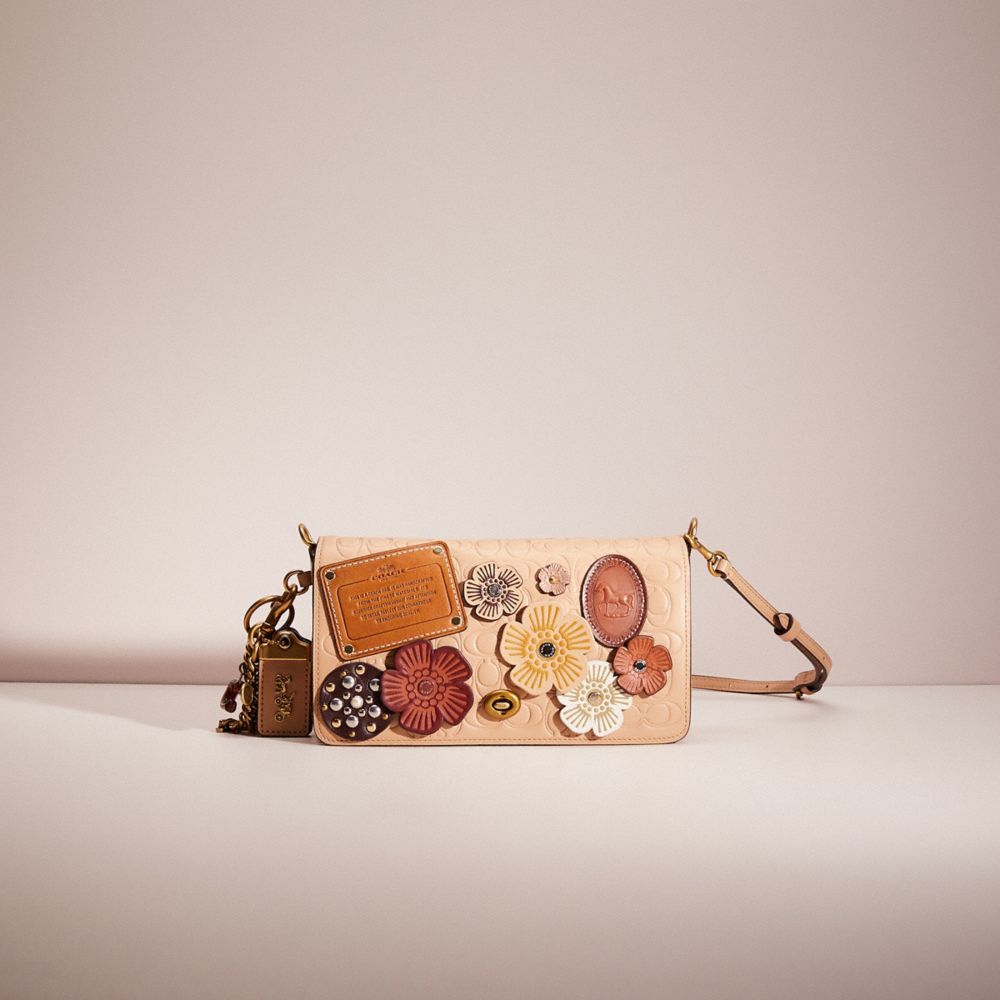 Coach dinky in signature leather sale