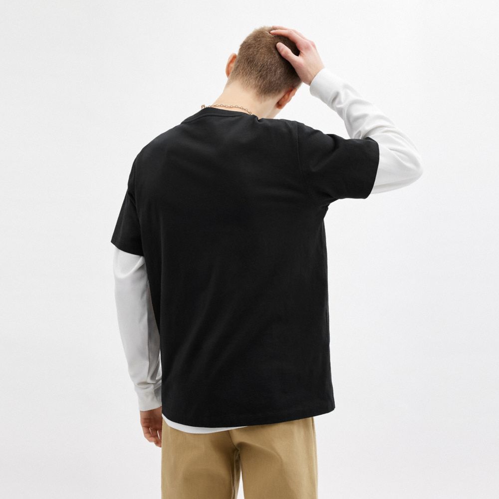 COACH®,SIGNATURE SQUARE T-SHIRT IN ORGANIC COTTON,Black,Scale View